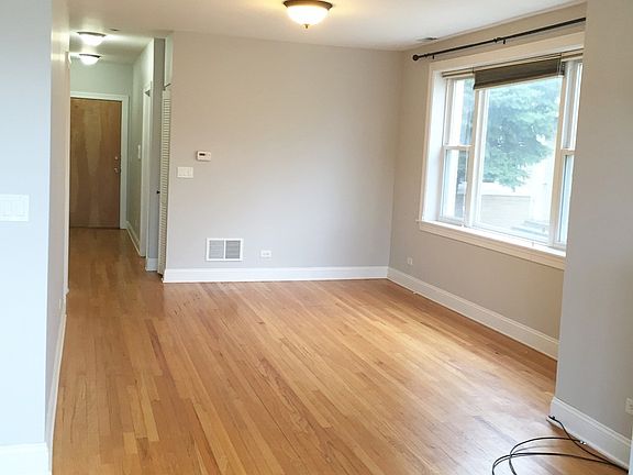 5th image of 5418 W Windsor Ave APT 1S