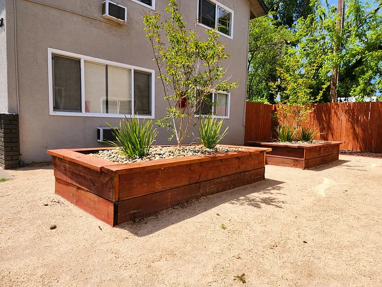 1722 Linda Ave E — Photo 14