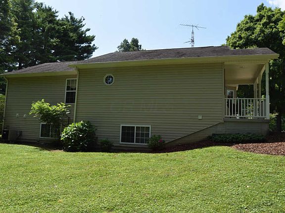 3rd image of 466 Sherwood Dr E