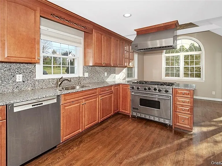 39 Ramona Ct — Photo 3