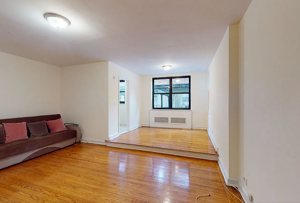 1st image of 246 E 46th St APT 2G
