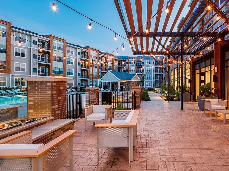 Outdoor lounge