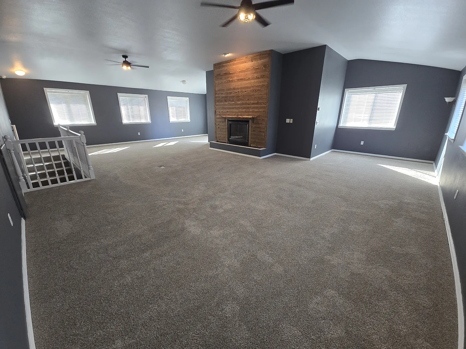 4 bed, 2915 sqft, $3,500 — Photo 1