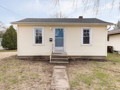 353 Pennsylvania Ave, Loves Park, IL, 61111