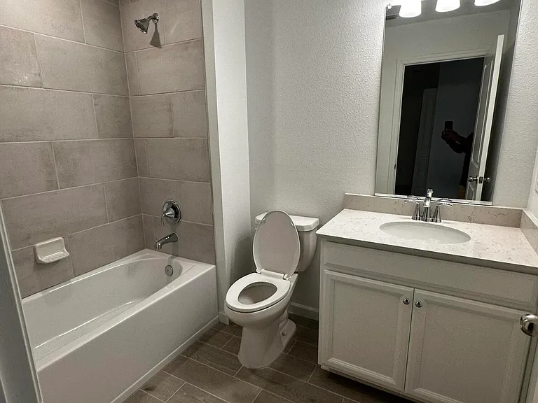 4309 Leeward Breeze Loop — Photo 29