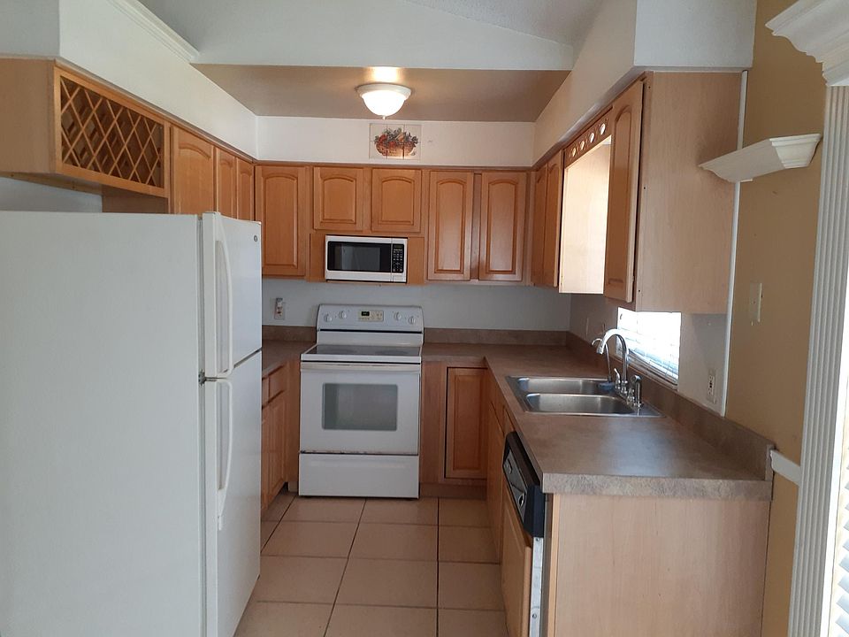 2nd image of 2417 Calloway Dr