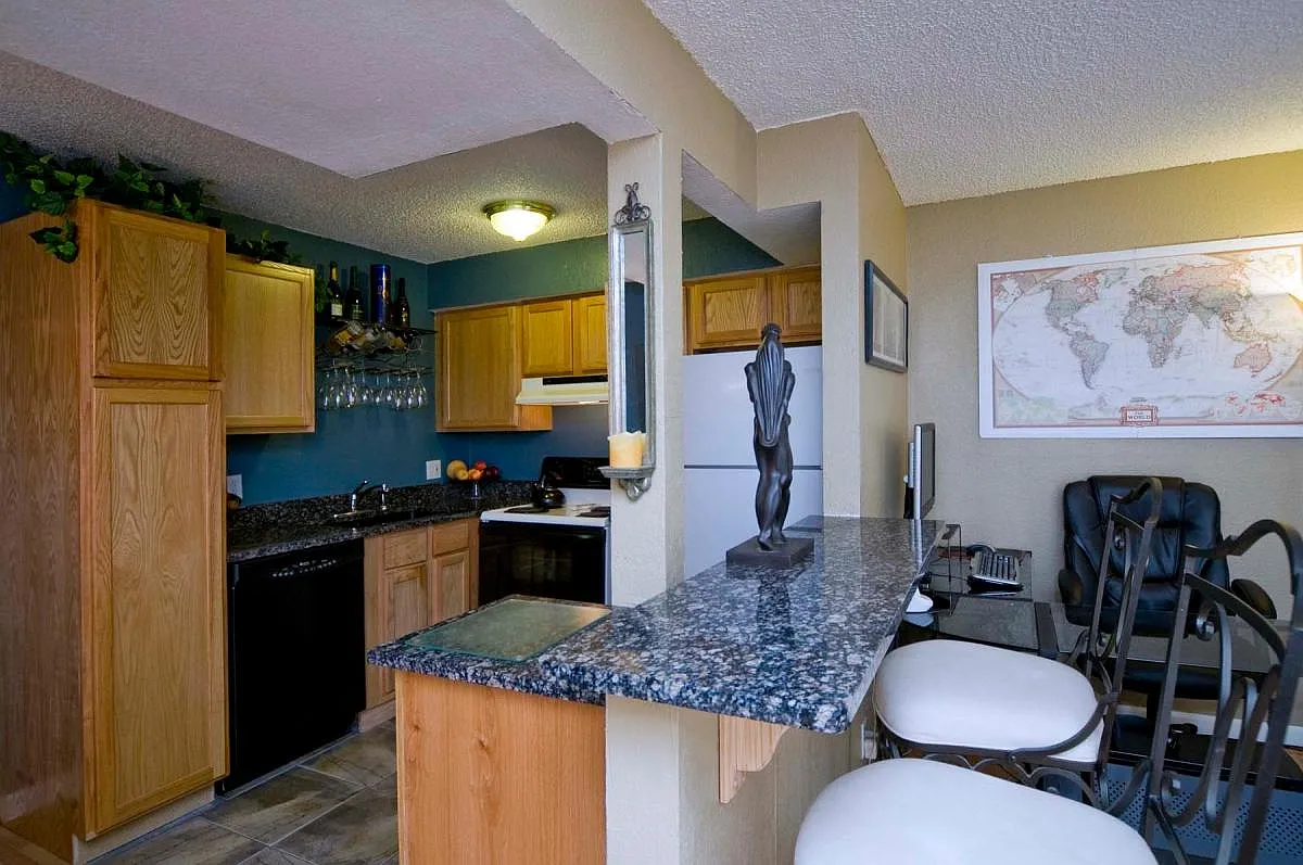 5300 Cherry Creek South Drive — Photo 3
