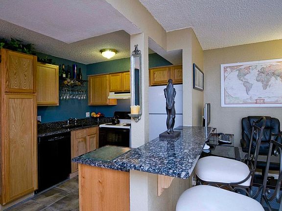 3rd image of 5300 E Cherry Creek South Dr Floor 1