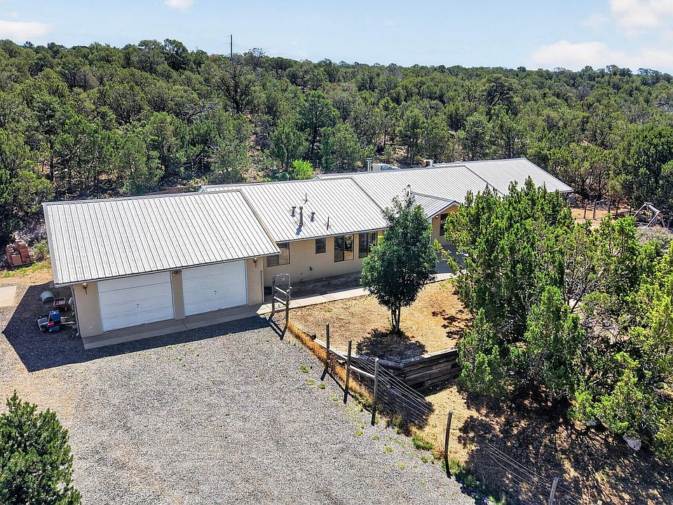 1st image of 51 Crestview Rd