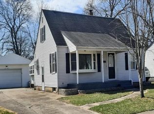 43 Red Bud Ln, Hamilton, OH 45013