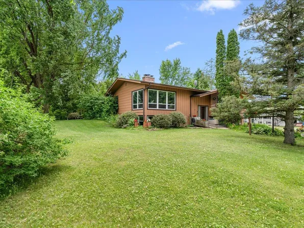 7515 209th St N, Forest Lake, MN 55025