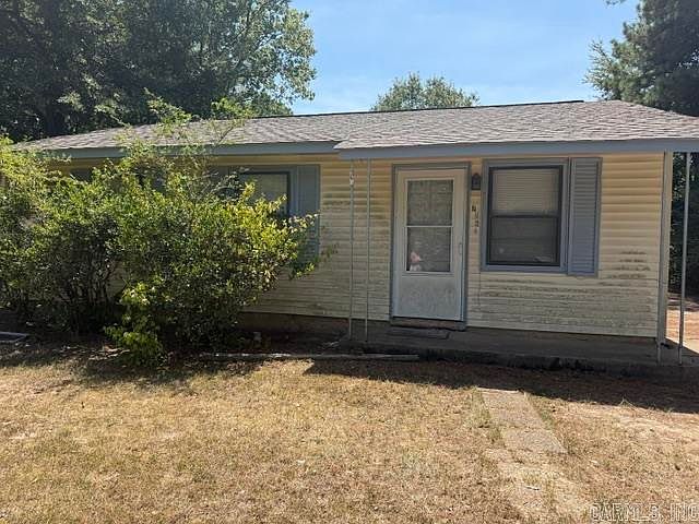 1st image of 706 E Gibson Ave