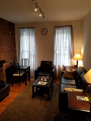 Rented by Chartwell Manhattan Realty | media 34