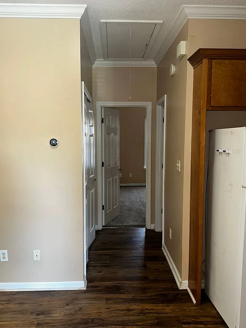 Charming 1 bedroom 1 bath Townhome — Photo 2