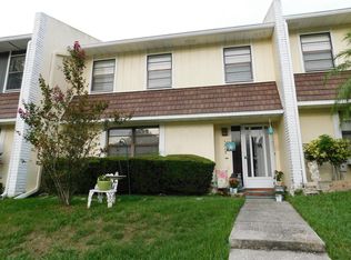 1313 Abbey Crescent Ln, Clearwater, FL 33759