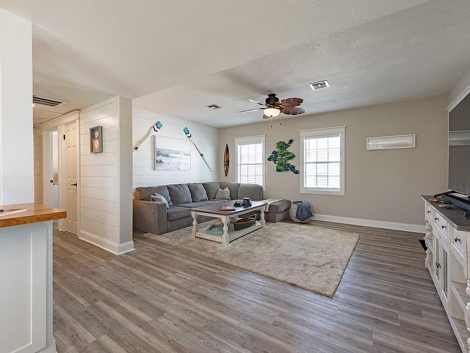 1st image of 1726 65th St