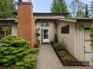 20185 Grade Cres, Langley, BC V3A 4J5