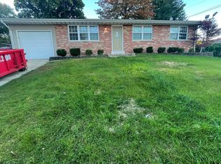 323 Sandra Ave, Saint Charles, MO 63301