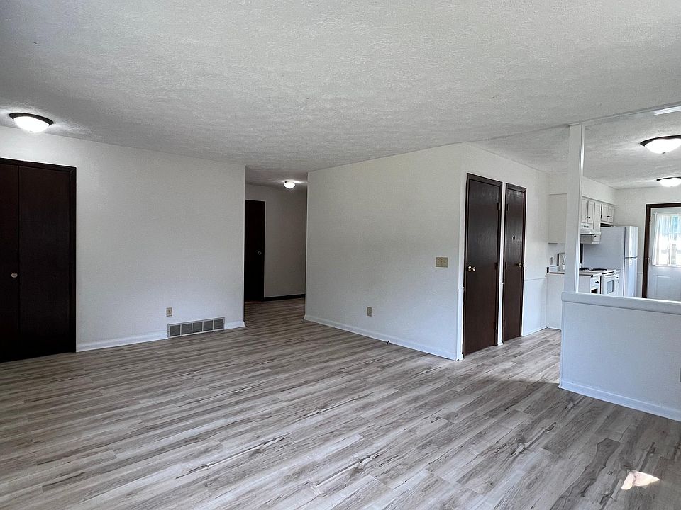 5716 Ridgeway Dr, Haslett, MI 48840 Zillow