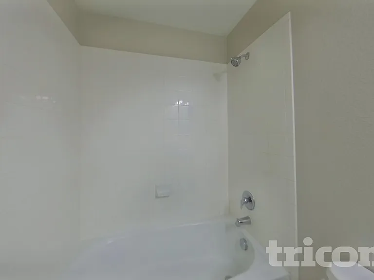 15102 Verela Dr — Photo 14