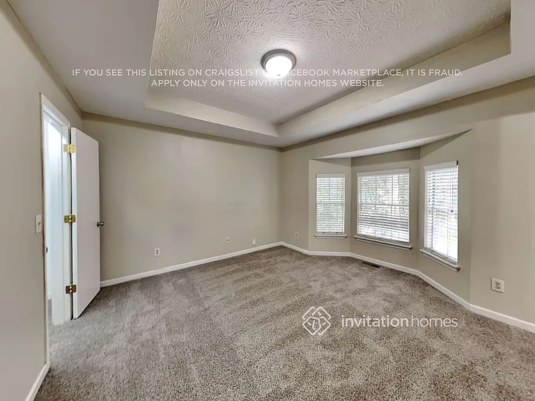 1333 Regal Heights Dr — Photo 10