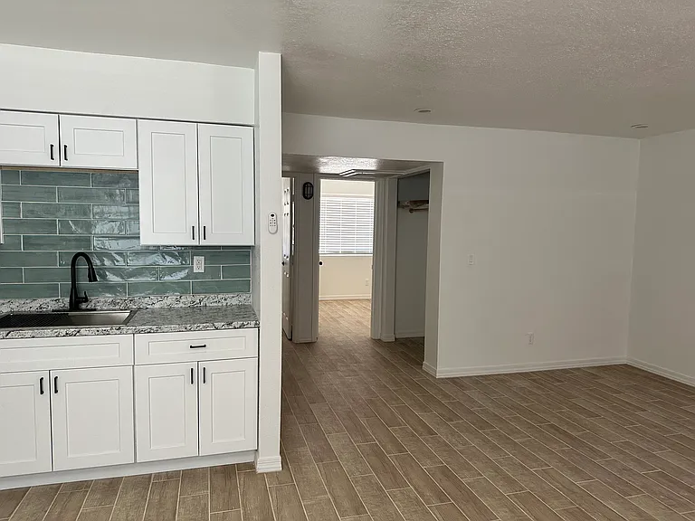 2250 W Southern Ave #14 — Photo 10