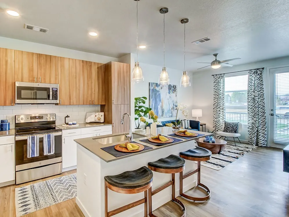 Avalon Flatirons — Photo 2