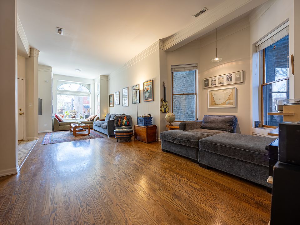 1st image of 1112 N Damen Ave #1