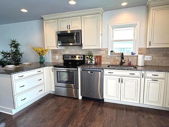 4th image of 3906 Glenhurst Rd