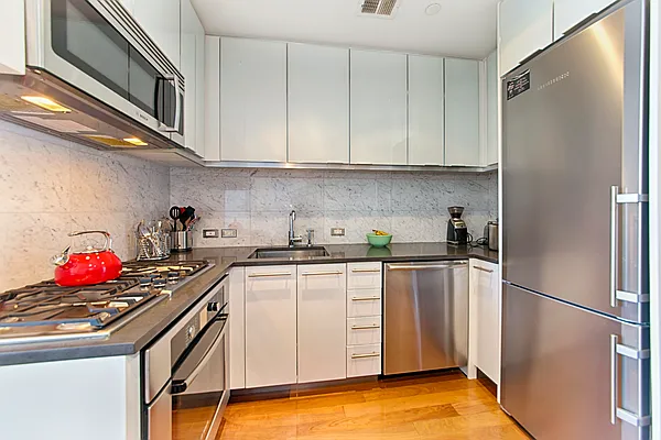 Rented by Brown Harris Stevens | media 12