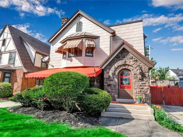 83 North Dr, Buffalo, NY 14216