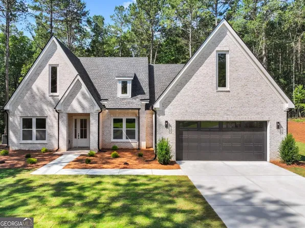 2335 Azalea Dr, Loganville, GA 30052