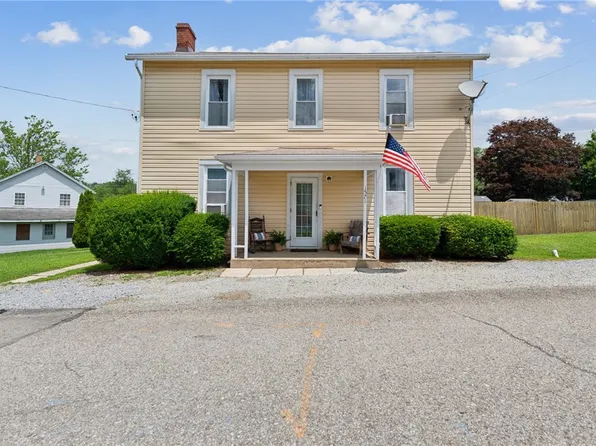 1571 N 2nd St, Westmoreland City, PA 15692