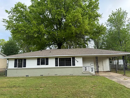 408 Angus St Photo 1
