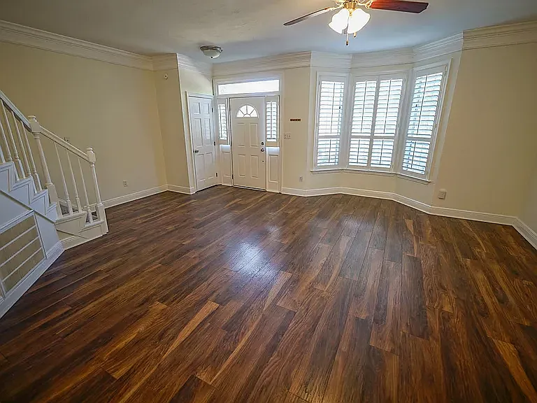 2 bed, 2.5 bath, 1568 sqft, $1,975 — Photo 2