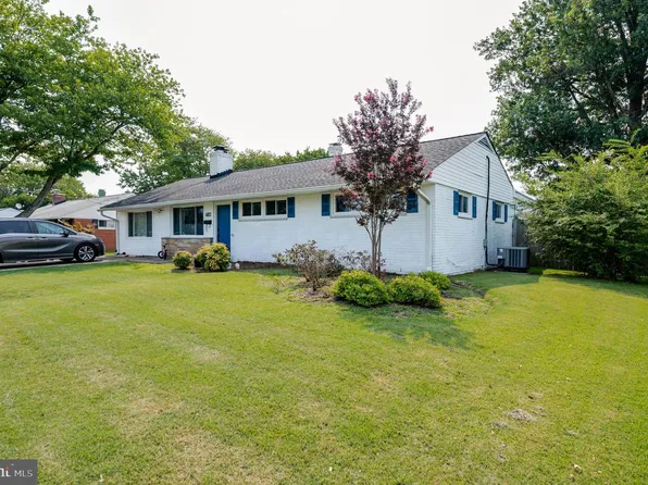 4803 Apple Tree Dr, Alexandria, VA 22310