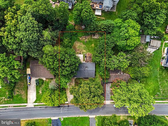 2nd image of 6216 Climbhill Rd