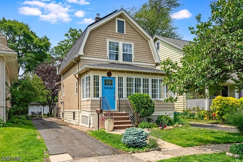 1st image of 179 W Fairview Ave