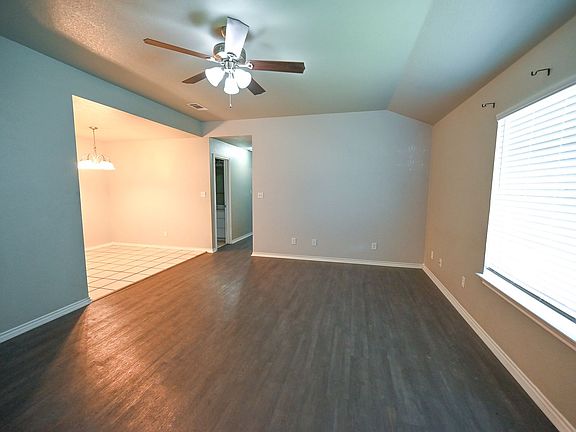 3rd image of 510 N Sewell Dr Unit A