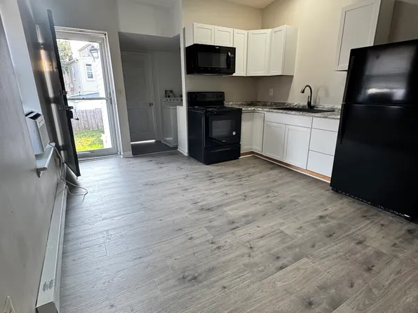 82 W Main St #B, Westminster, MD 21157