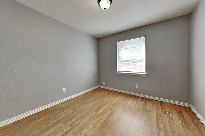 4731 Bedford Dr — Photo 13