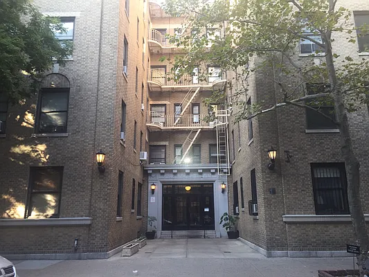 Rented by First Urban Management | media 5