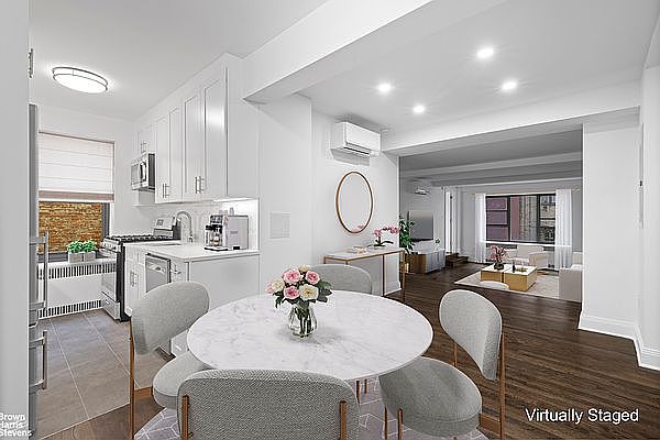 1st image of 160 E 89th St APT 4D