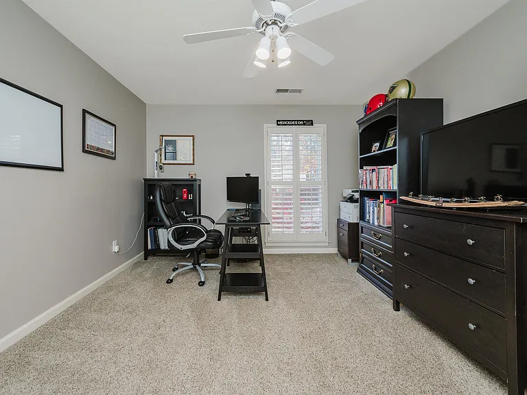 3036 Old Stone Dr — Photo 26