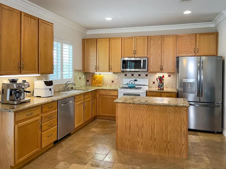 30024 Medford Pl — Photo 16