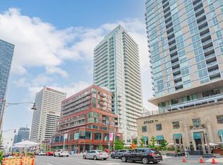 33 Helendale Ave #420, Toronto, ON M4R 0A4