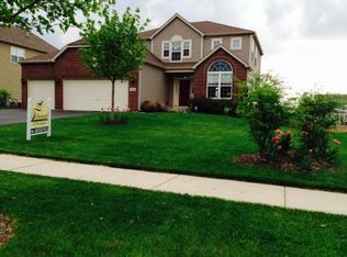 752 Jorstad Dr, North Aurora, IL 60542