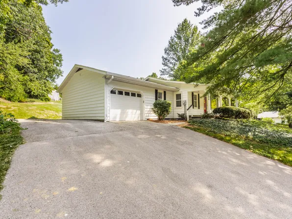 1604 W 17th St, Bloomington, IN 47404