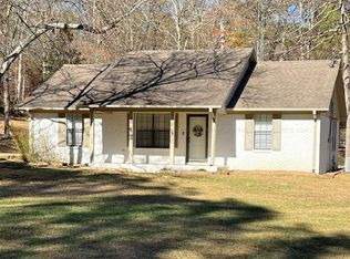 221 Ridgewood Rd, Winfield, AL 35594