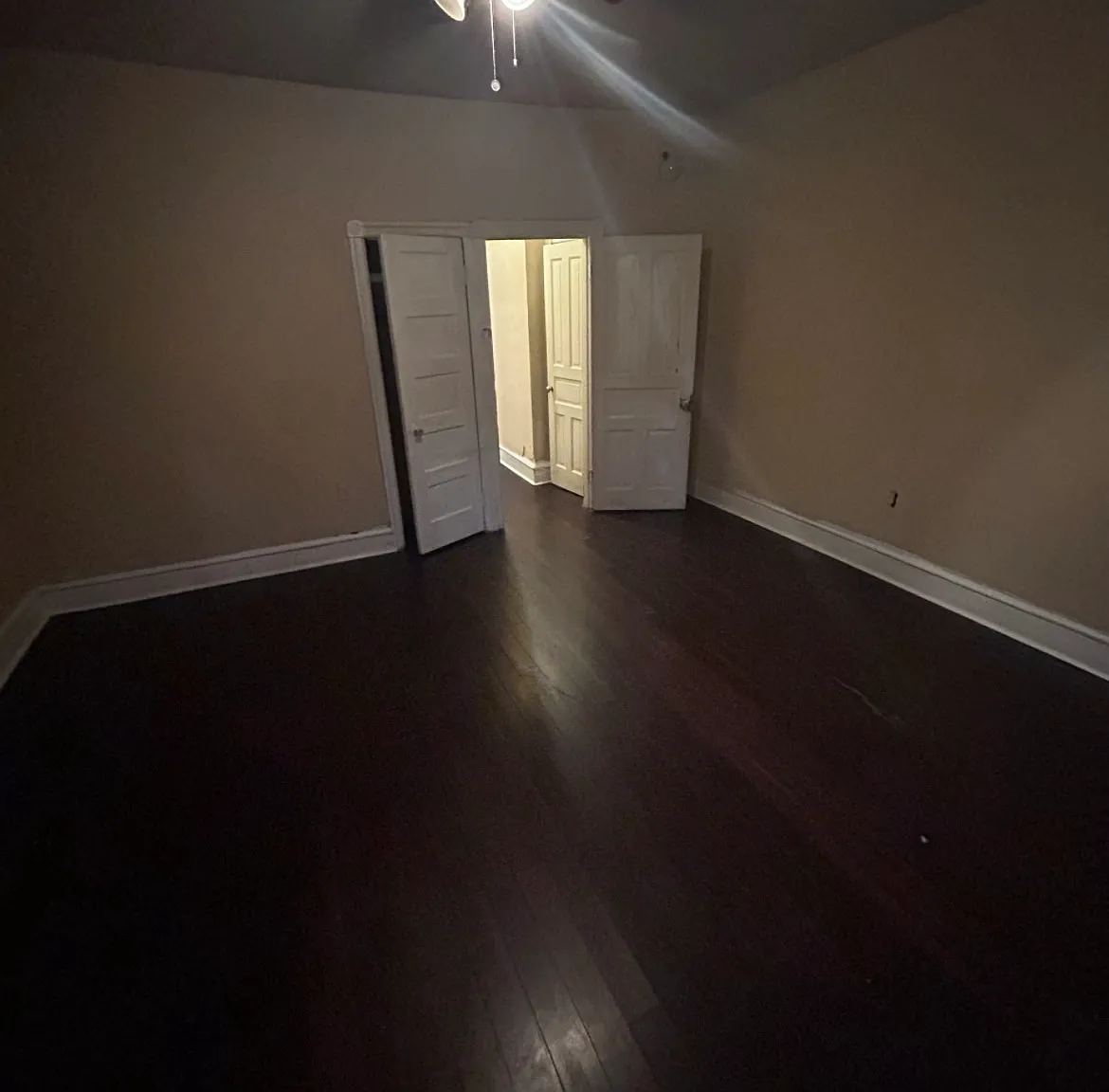 161 W Olney Ave — Photo 2